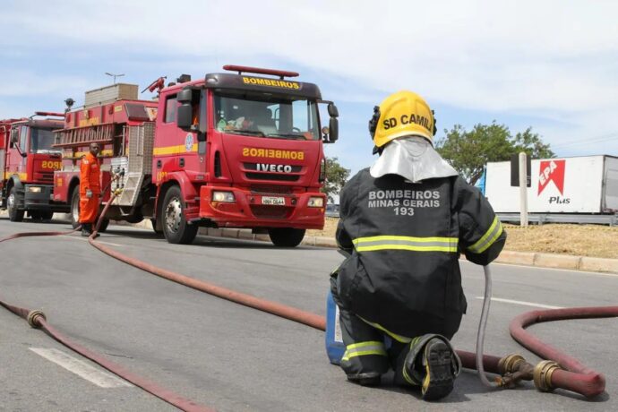 Fábrica de fogos em Santo Antônio do Monte explode e mata um homem