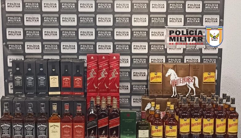 Motorista é preso na MG 050 com 106 garrafas de whisky falsificado