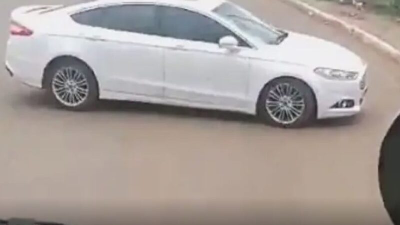 Vídeo: caminhoneiro é perseguido por motorista de carro que não gostou de ser ultrapassado