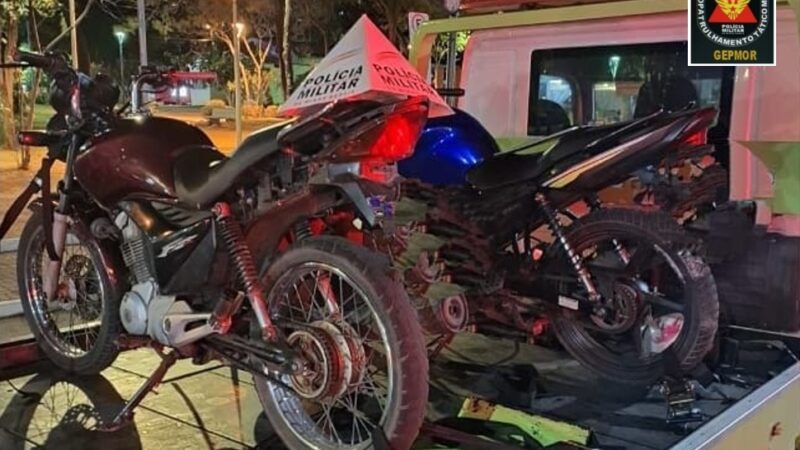 Perseguição policial a adolescentes em motocicletas deixa dois feridos em Itaúna