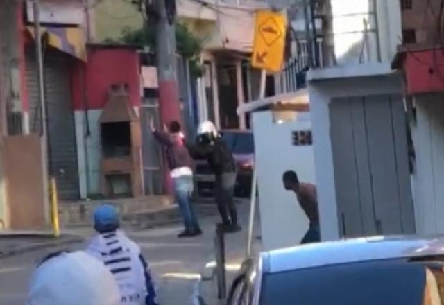 Vídeo: policial mata homem rendido em São Paulo com um tiro no peito