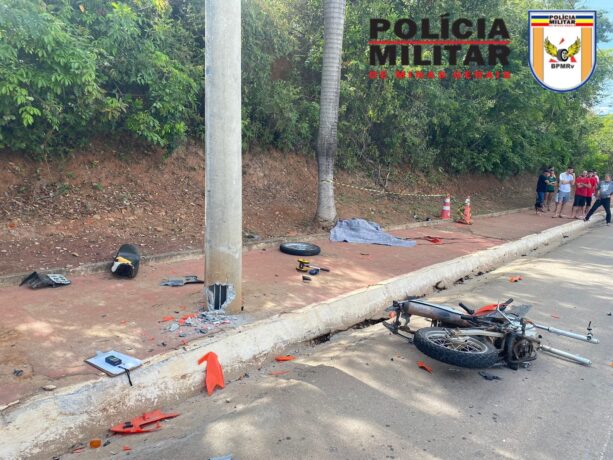 Manobra sobre uma roda causa acidente e mata motociclista