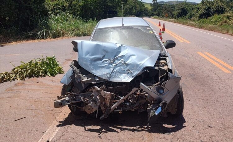 Colisão na MG 431 deixa uma vítima grave e outras com ferimentos leves