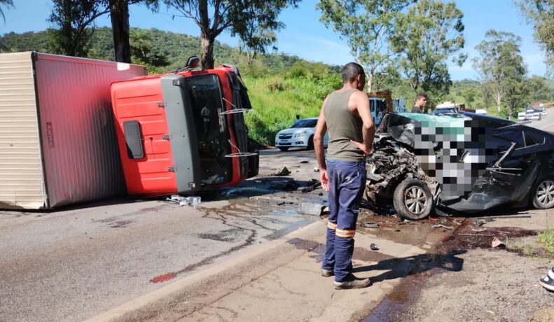 Um homem morreu em acidente entre dois caminhões e um carro na MG 050, em Itaúna