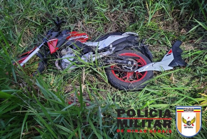 Colisão contra árvore mata motociclista na AMG 0370 em Perdigão