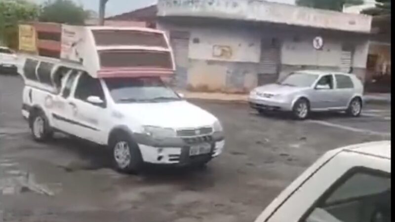 Vídeo: bebeu muito no carnaval? O carro da ressaca vai passar na sua porta