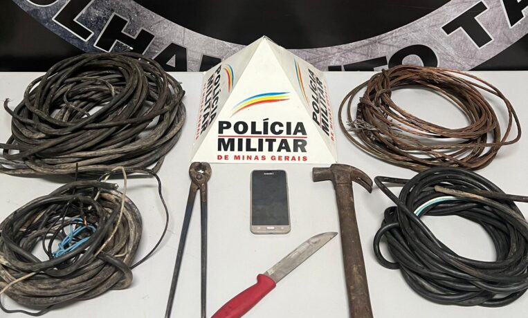 PM prende ladrões de fios de cobre no bairro Mamonal, em Itaúna