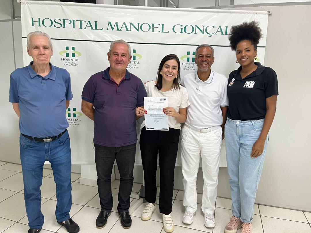 Deputada Lohanna entrega emenda de R$ 416 mil ao Hospital Manoel Gonçalves 