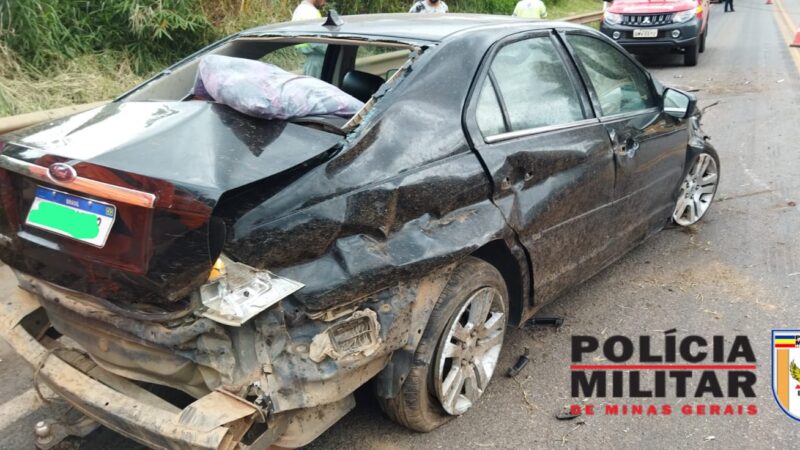 Passageira passa mal e marido perde controle do carro na MG 050 ao tentar ajudá-la