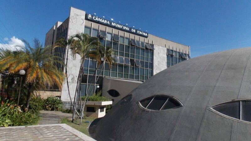 Salário de vereador em Itaúna passa de R$ 8.907,00 para R$13.202,55 em 2025