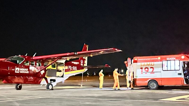 Vídeo: Samu de Itaúna leva criança de 3 anos com dengue para aeronave do SAAV/MG