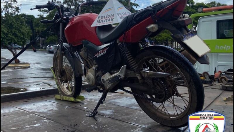 Vídeo: investigação de moto roubada acaba evitando roubo ao Salão da Valéria