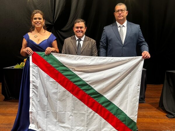 Câmara Municipal de Itaúna tem nova Mesa Diretora para o biênio 2025-2026