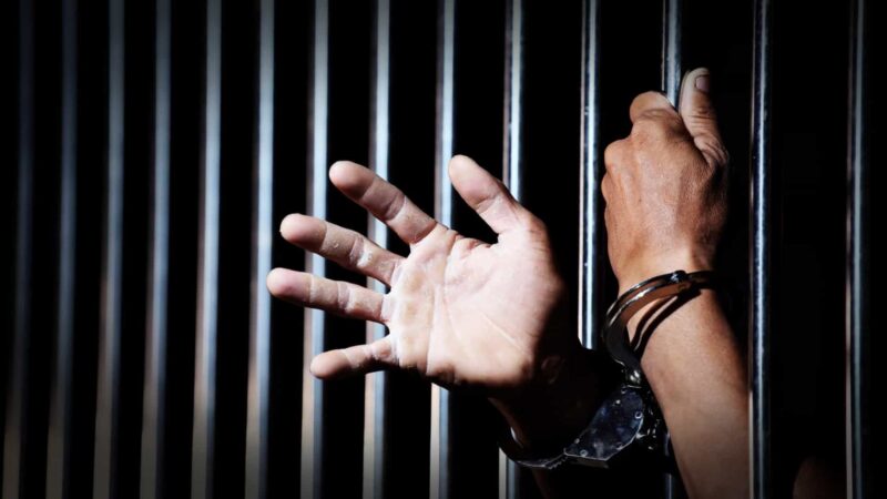 Detento denuncia que sofreu estupro coletivo em cela de penitenciária de Minas Gerais