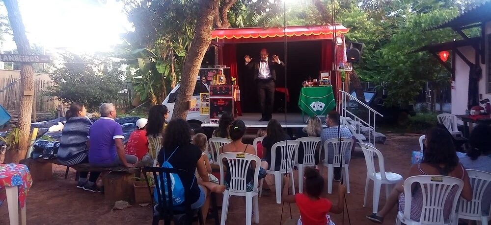 Feriado terá espetáculo gratuito de ilusionismo no Parque Ecológico Cordovil Fonseca, em Itaúna