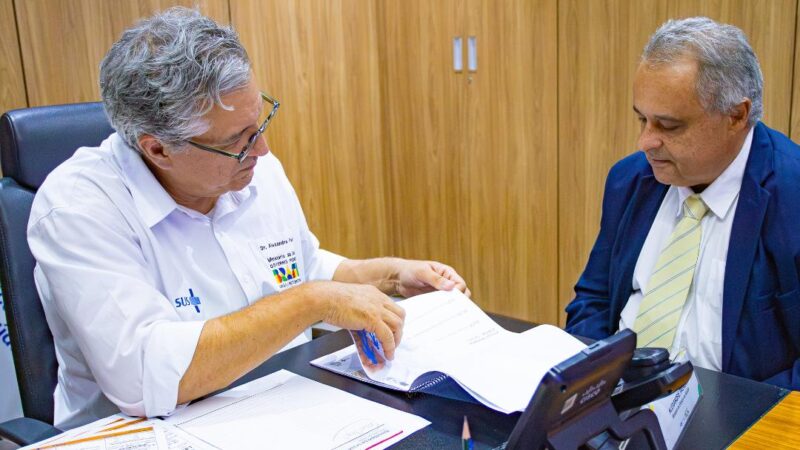 Prefeito Mitre vai a Brasília para reunião com ministro da Saúde, Alexandre Padilha