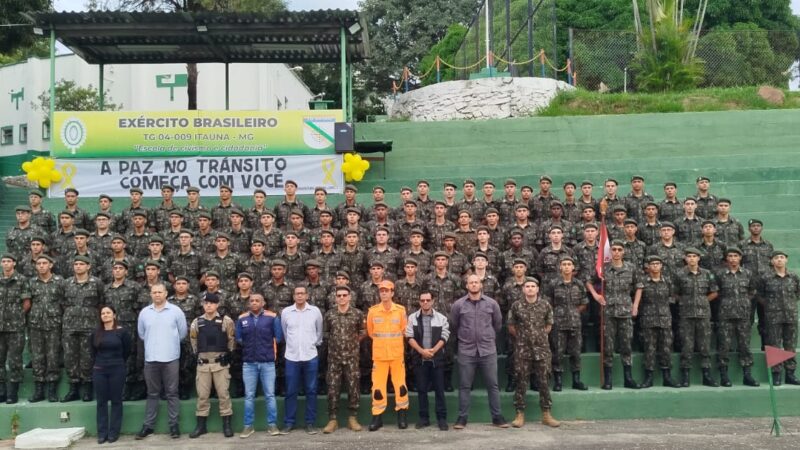 Itaúna dá início à campanha Maio Amarelo com solenidade no Tiro de Guerra