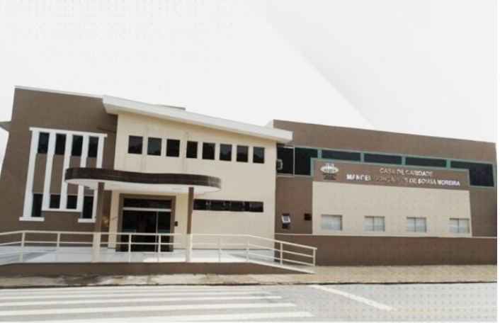 Vídeo: secretários dizem que hospital tem gestão própria e provedoria do HMG diz que salários estão pagos