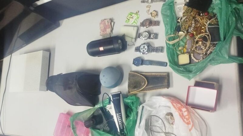 Suspeitos de furto em residência no bairro Veredas foram presos em BH horas depois do crime