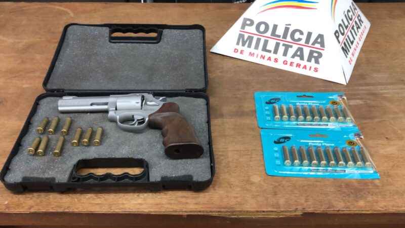 Homem é preso por posse ilegal de arma de fogo e munições no bairro Padre Eustáquio