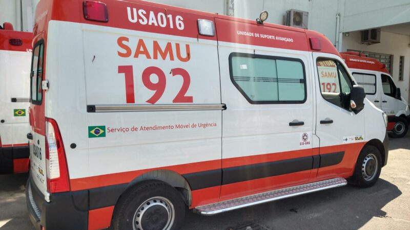 Motociclistas ficam feridos em colisão no bairro Santanense