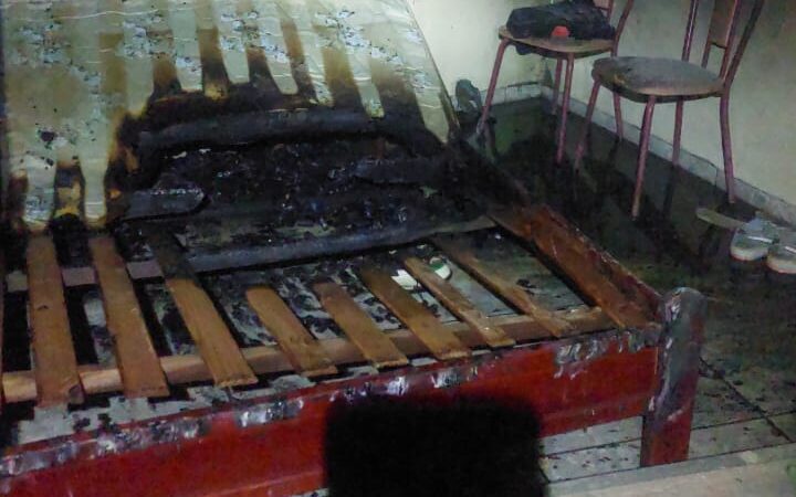 Vídeo: incêndio em residência no bairro Piedade, em Itaúna, pode ter sido criminoso