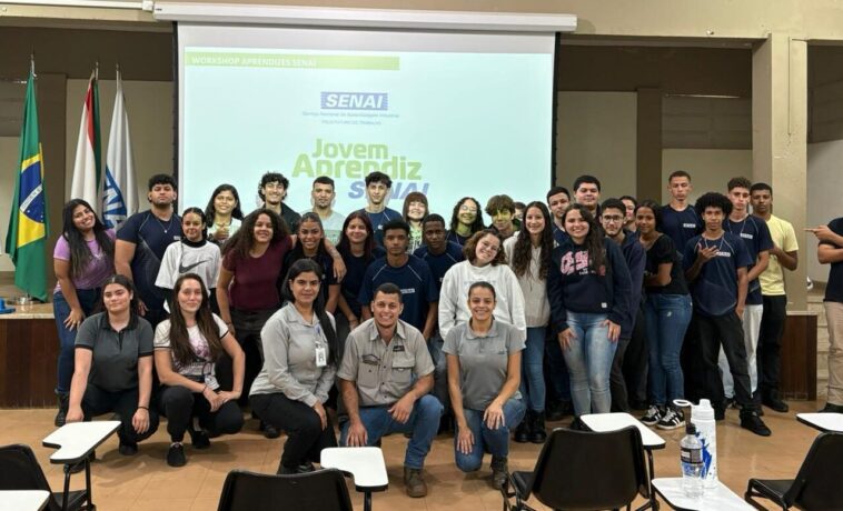 Mineração Usiminas promove workshop para participantes do programa Aprendiz