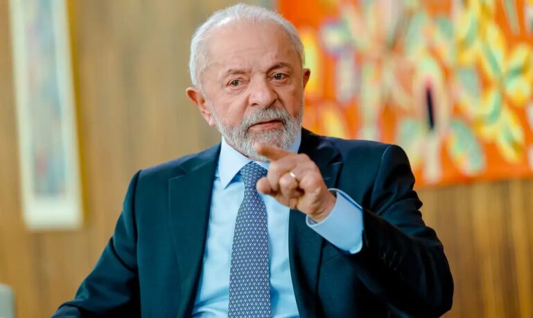 Lula veta aumento de 18 cadeiras a partir de 2027 na Câmara dos Deputados