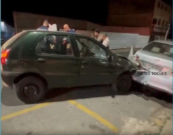 Vídeo: motorista passa mal por causa de hipoglicemia e bate em carro estacionado