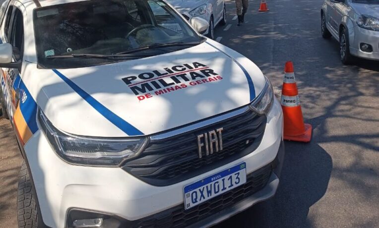 Motorista embriagado provoca acidente envolvendo mais três veículos na avenida Jove Soares