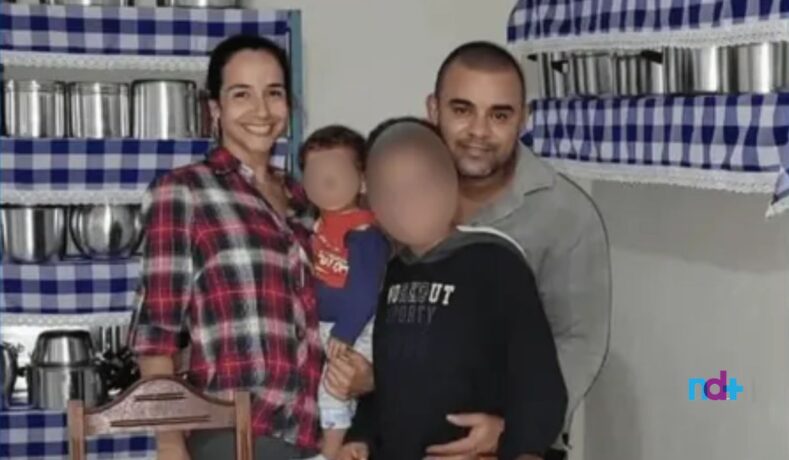 Adolescente de 14 anos mata irmão de 3 anos e pais que não deixaram ele encontrar com amiga virtual