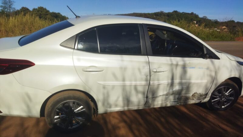 Carro e motocicleta se envolvem em acidente na MG0 50, em Itaúna