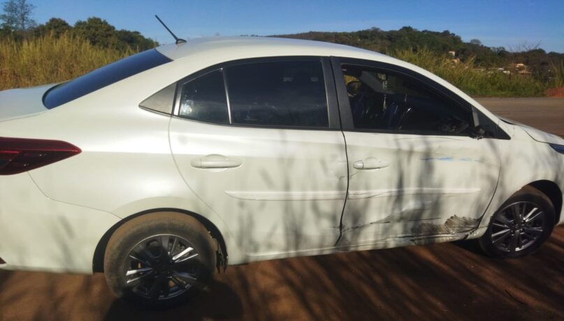 Carro e motocicleta se envolvem em acidente na MG0 50, em Itaúna