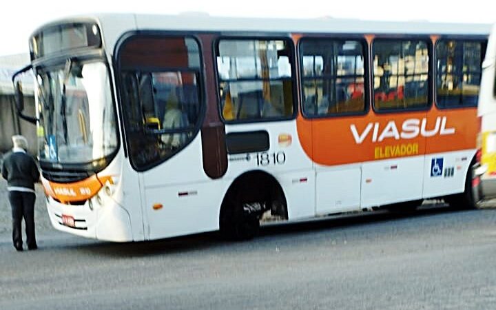 Viasul vai embora de Itaúna, mas vai levar os R$ 18 milhões de subsídio liberados por Neider