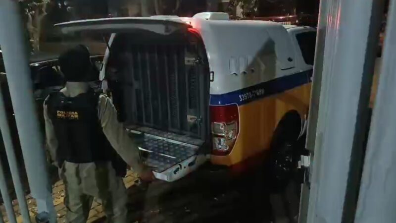 Mulher é morta a facadas e tijoladas por ex-companheiro inconformado com o término