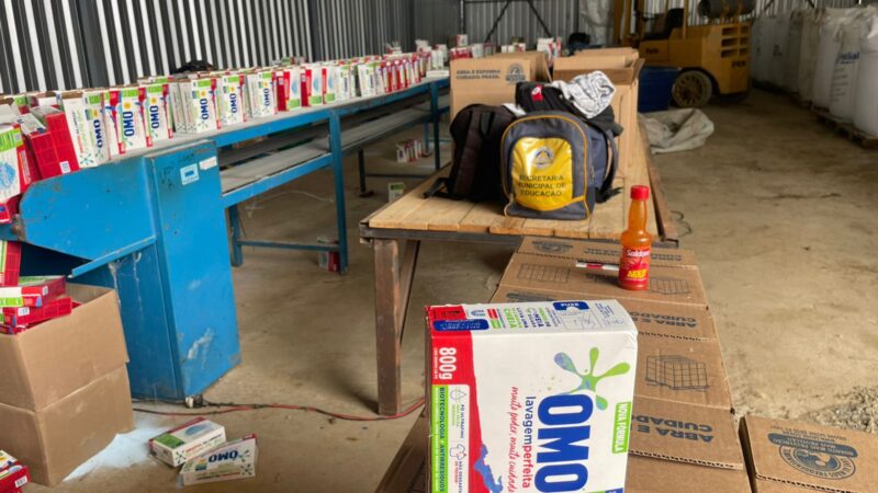 Vídeo: Polícia Militar descobre galpão clandestino de embalagem de sabão em pó em Dores do Indaiá