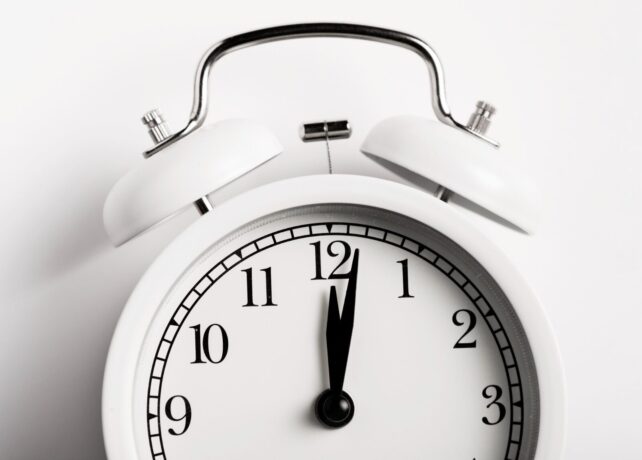 Horário de verão vai voltar em 2025? Ministro nega confirmação