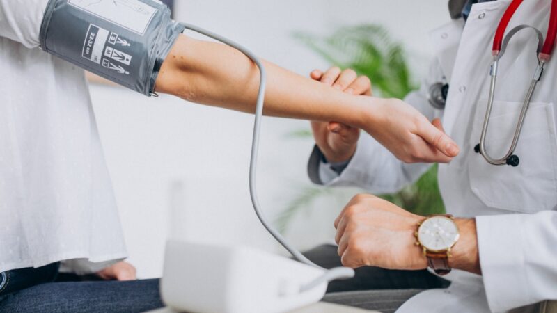 Pressão 12 por 8 agora é considerada pré-hipertensão
