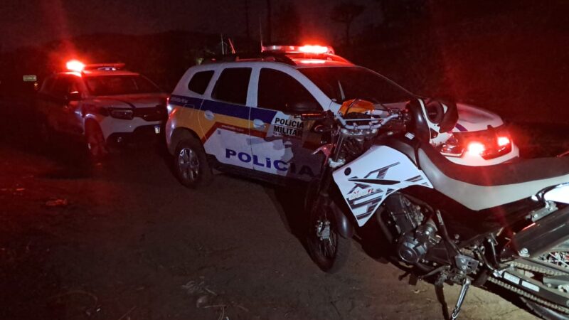 Motocicleta roubada é recuperada escondida na rodovia MG-050, em Itaúna