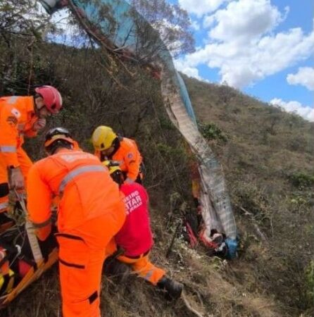 VÍDEO: homem cai de parapente na Serra do Elefante, em Mateus Leme