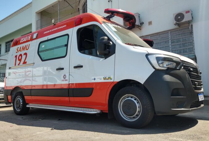 Idosa de 84 anos é atropelada na rua Dr. José Gonçalves, em Itaúna