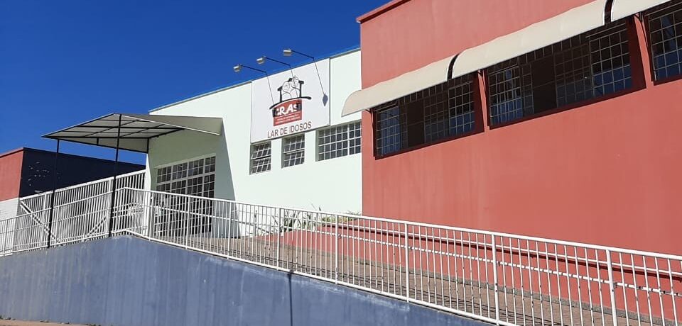 Idosos do CRASI seguem monitorados pela Secretaria de Saúde por causa de surto de Covid