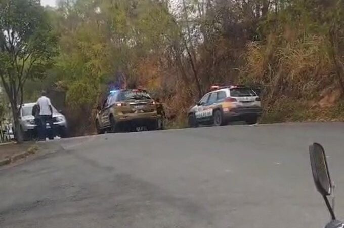 Vídeo: homem é perseguido e morto depois de sair de audiência no Fórum de Divinópolis