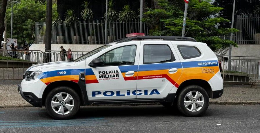 Idosa é atingida no rosto por tiro acidental disparado pelo irmão, em Pará de Minas