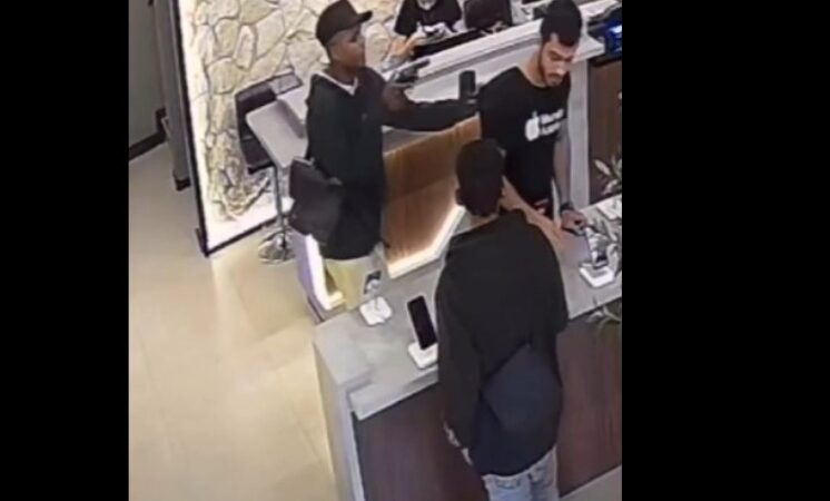 Durante assalto a loja no centro de Itaúna, alarme dispara e suspeitos fogem sem levar nada