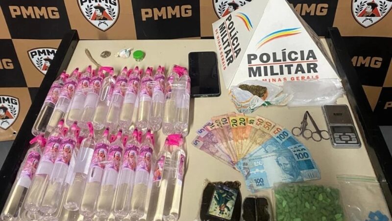 Vídeo: PM apreende grande quantidade de droga sintética no bairro Santiago