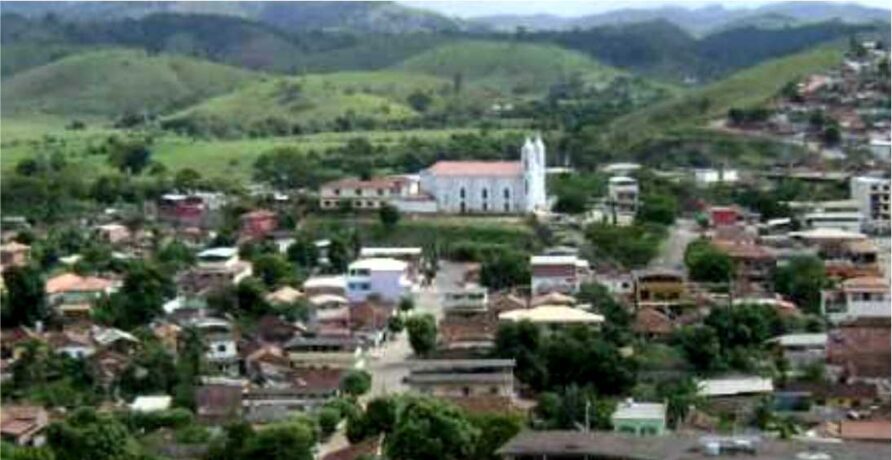 Ministério Público: prefeito nomeia filho para ocupar três secretarias no município