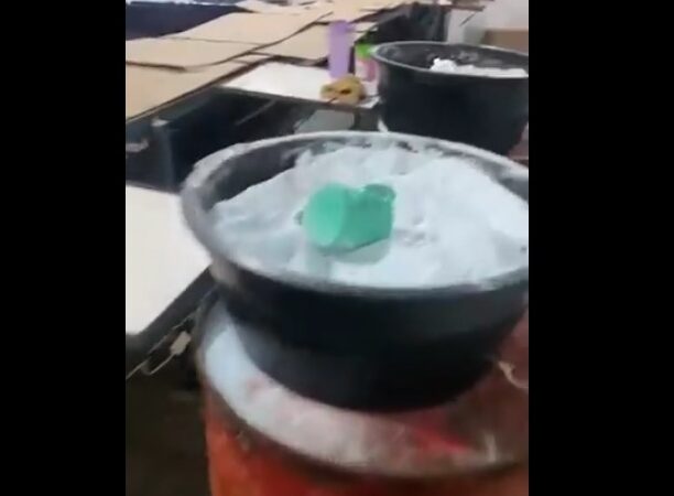 Vídeo: polícia apreende, em Divinópolis, 12 toneladas de sabão em pó falsificado