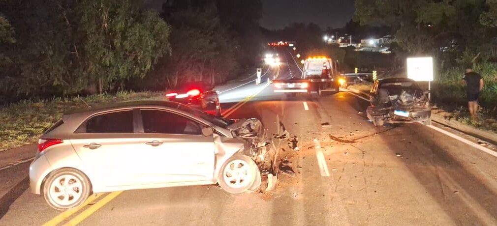 Colisão frontal na MG 050, em Itaúna, deixa uma vítima ferida com gravidade