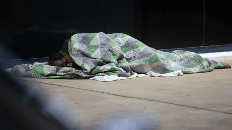 Vídeo: cidades decidem “devolver” pessoas em situação de rua para sua terra natal